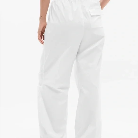 Athleta Women's midday low rise poplin pant. White. Small petite - Picture 4 of 7